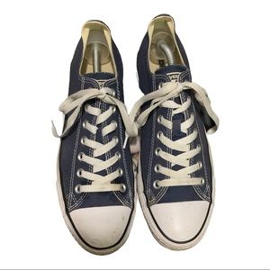 Unisex low top converse blue